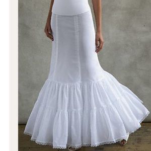 David’s Bridal full fit & flare bridal slip